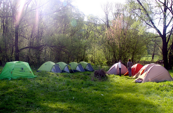 Зуша. 1 мая праздничный сплав на байдарках. Палатки, фото 21
